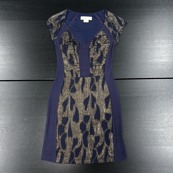 Staring at Stars Blue and Gold Silhouette Bodycon Mini Dress - XS - Picture 2 of 8